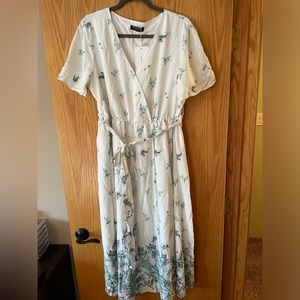 Floral Faux wrap dress with POCKETS!